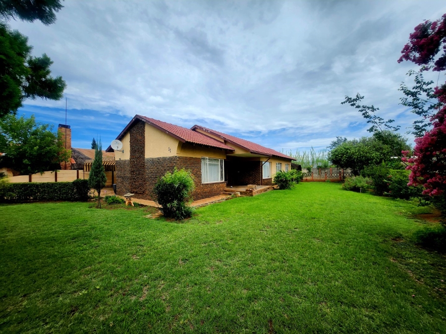 3 Bedroom Property for Sale in Stilfontein Ext 4 North West